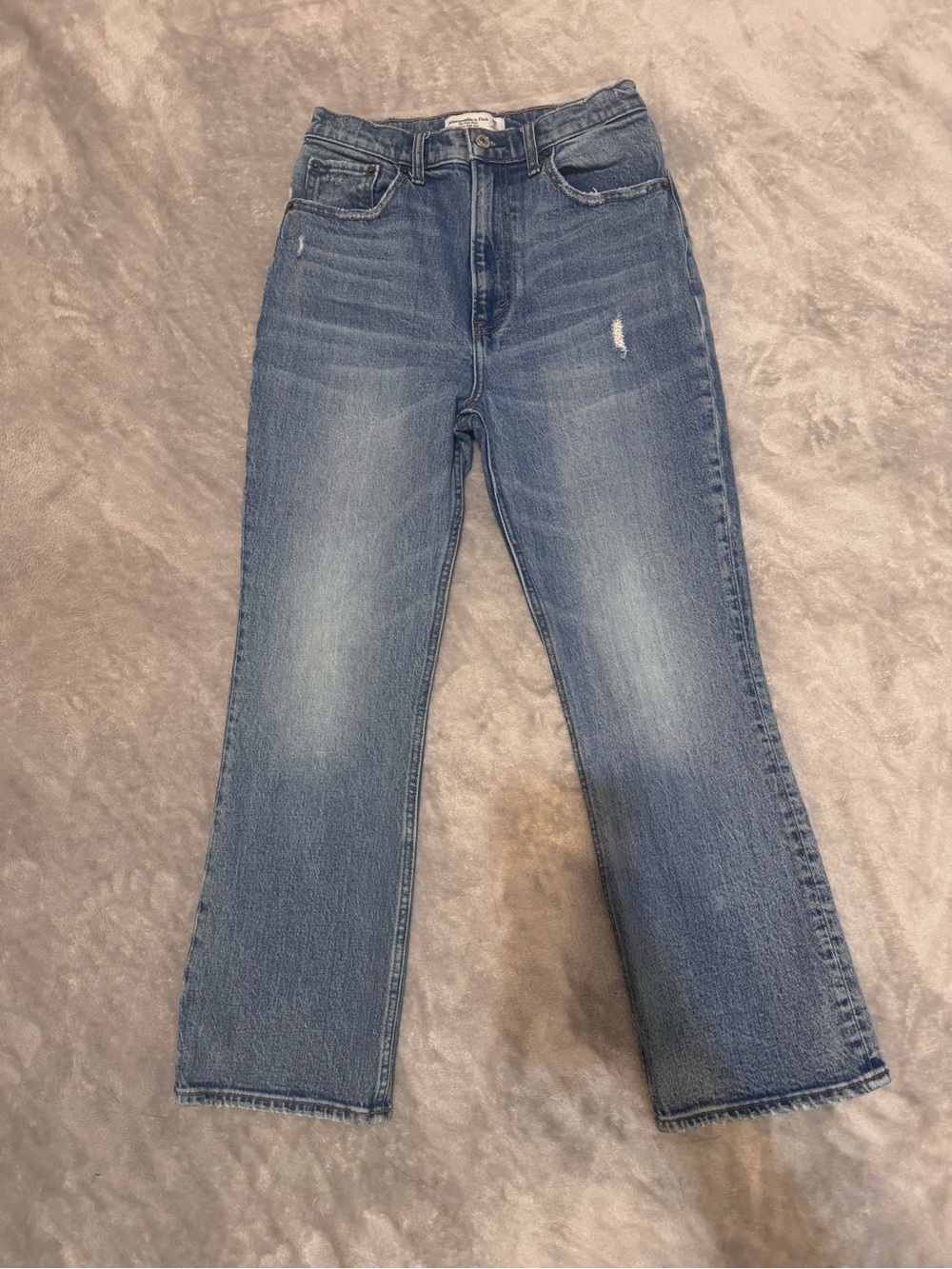 Abercrombie & Fitch The Kick Flare Ultra High Rise Jeans Size 26/2